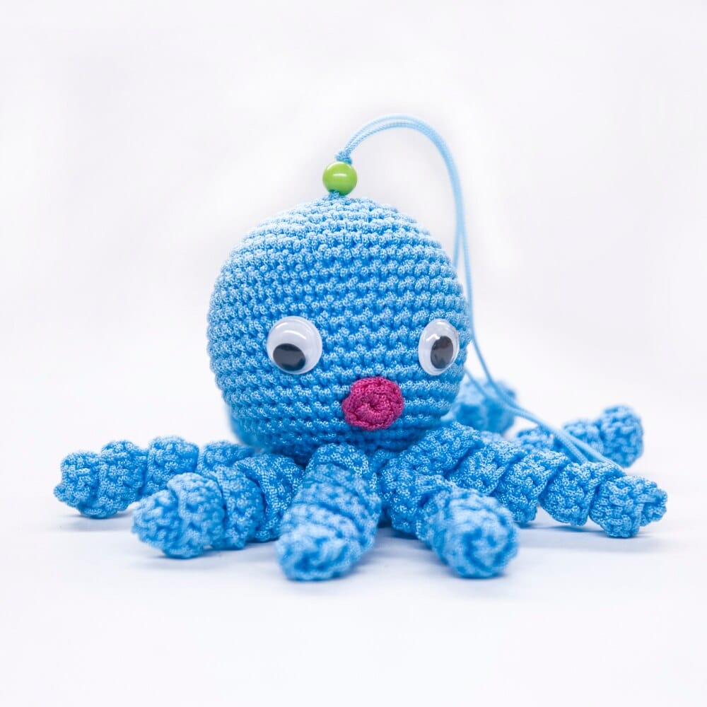 Morbido peluche blu intrecciato di polpo per bambini Peluche di polpo lavorato a maglia Animali di peluche Materiale: Nylon