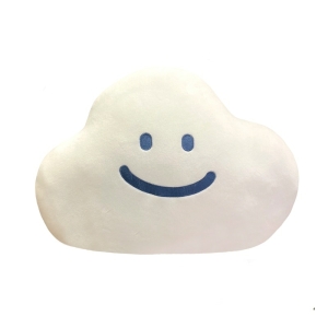 Cuscino di peluche nuvola bianca con occhi blu e sorriso